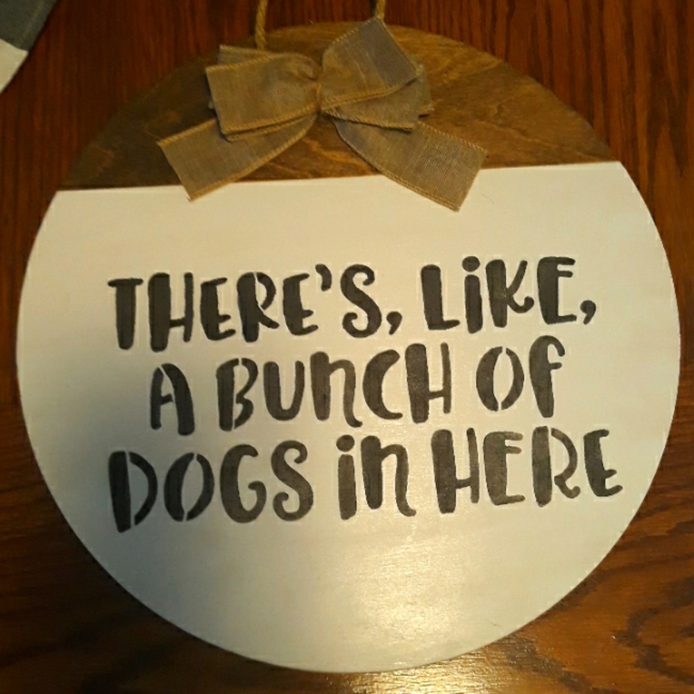 Dog placket hanger